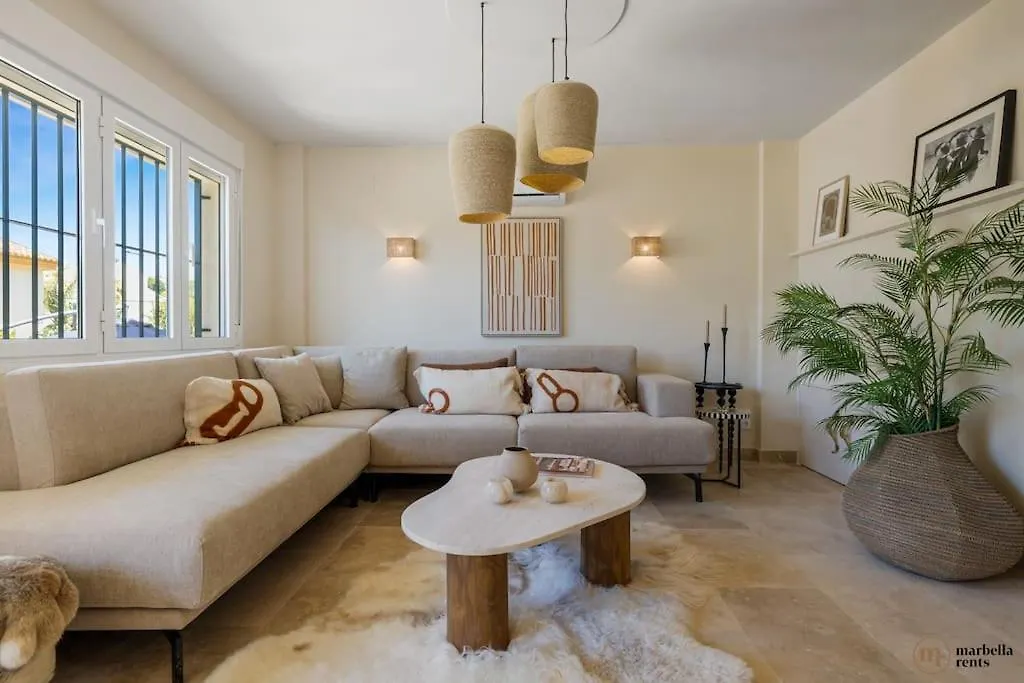 דירה מארבלה Costabella Townhouse Near The Beach