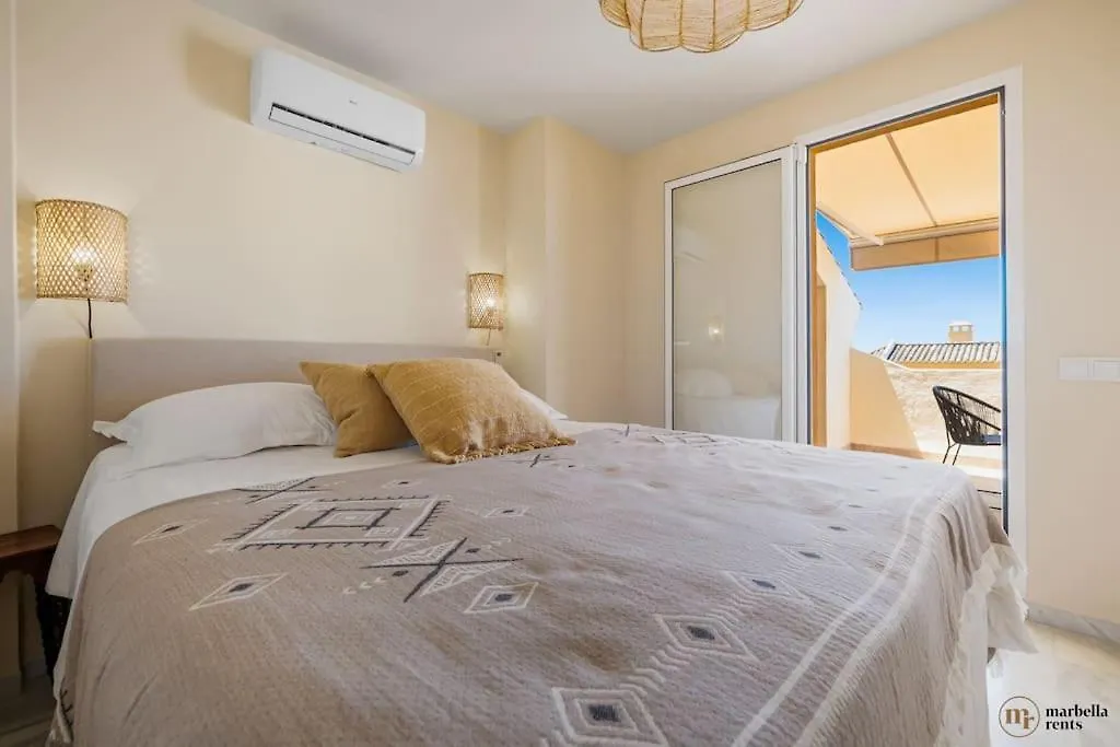 דירה מארבלה Costabella Townhouse Near The Beach